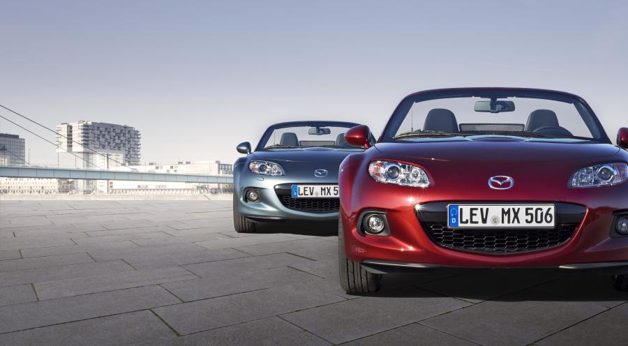  Mazda MX-5 2012 года  (фото 36 из 60)